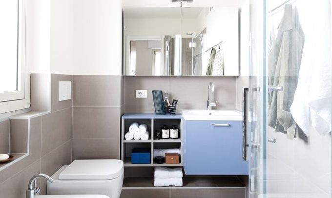 Prima&Dopo: come sfruttare lo spazio in bagno (con angolo lavanderia)