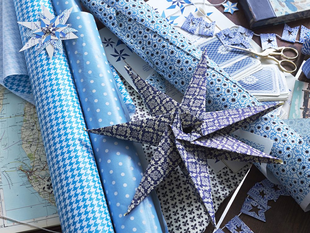 Decorazioni di Natale: stelle blu origami
