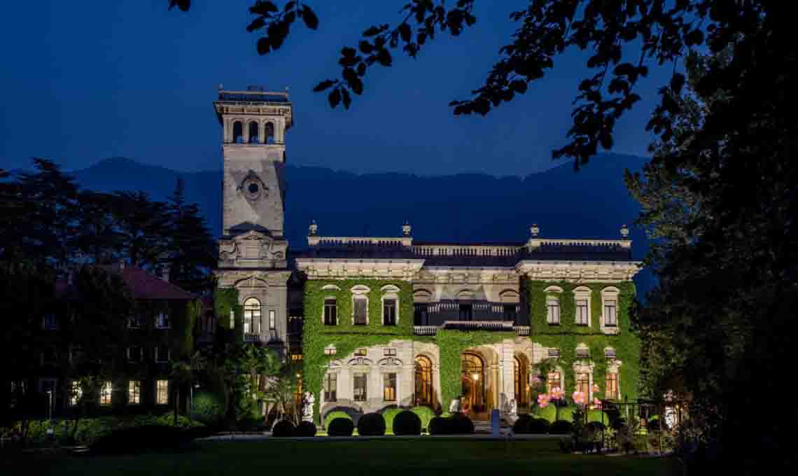 Villa Erba by night.