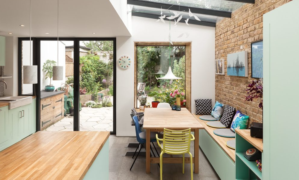 Un appartamento vittoriano pieno di luce e verde