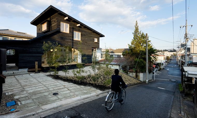 Un libro con le case più belle del Giappone