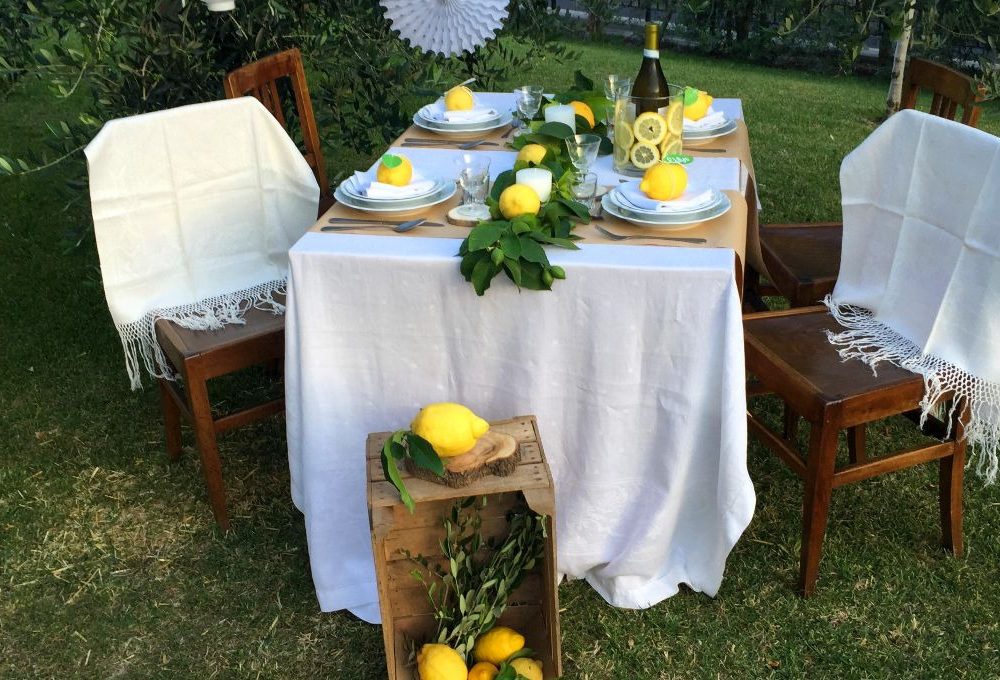 Festa d’estate in stile vintage con i limoni