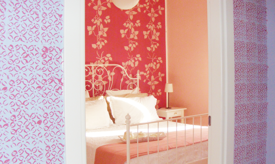 Camera da letto rosa