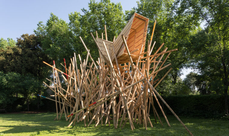 Festival des Cabanes a Villa Medici: L’Arte dell’abitare modulare e sostenibile a contatto con la natura