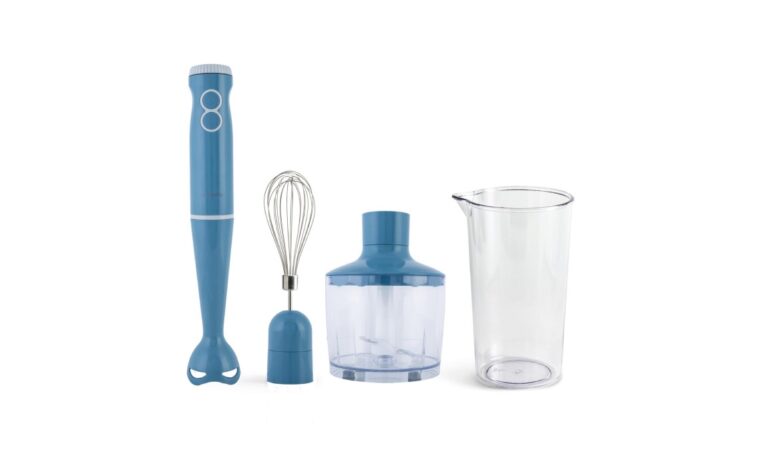 Piccoli, colorati, belli da esporre: 9 indispensabili in cucina