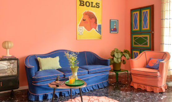 Come usare colori vivaci e carte da parati per dare carattere alla casa