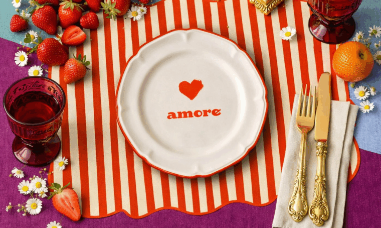 Regali di design per San Valentino: idee originali per sorprendere con stile