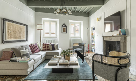 Una casa d’epoca ispirata allo stile coloniale inglese