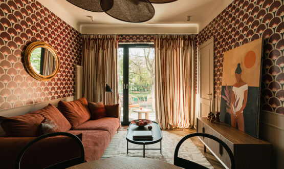 Un mini appartamento con arredi low budget e stile ultradécor