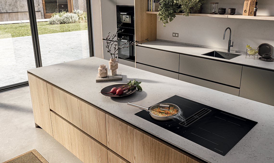 Cucina con cappa integrata